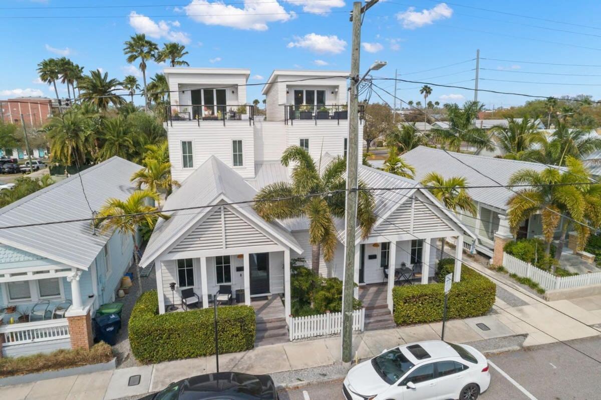New! Cristo - Upscale Ybor Townhome Holiday home Tampa